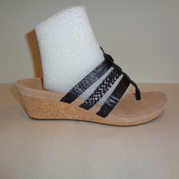 ugg maddie wedge sandal
